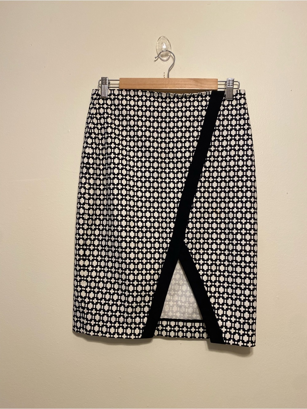 Alexis Black and White Geometric Pencil Skirt with Diagonal Trim. Size S